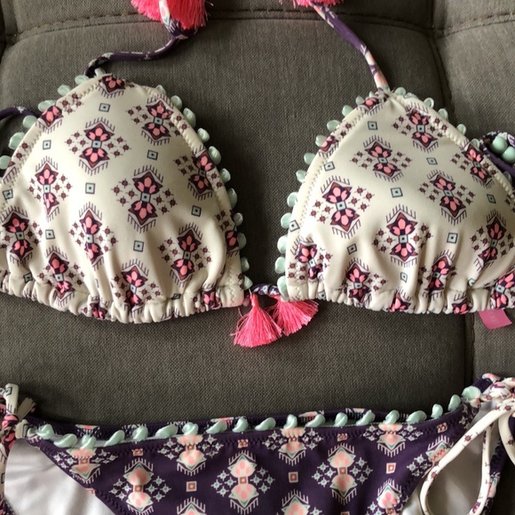 ❤️ VICTORIAS SECRET EUC TRIANGLE BIKINI - Picture 2 of 8